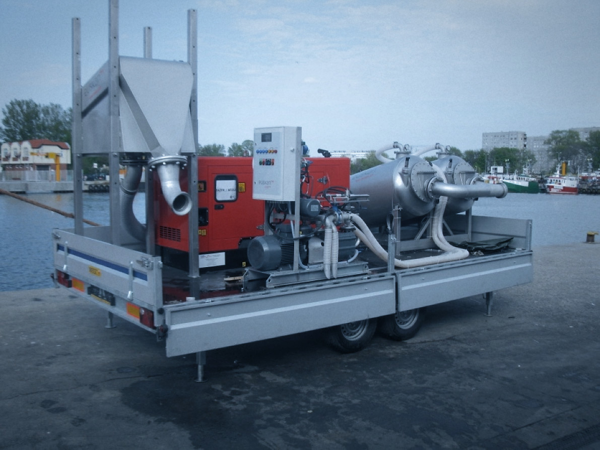 Vacuum systems (trailer mounted) for unloading vessels.