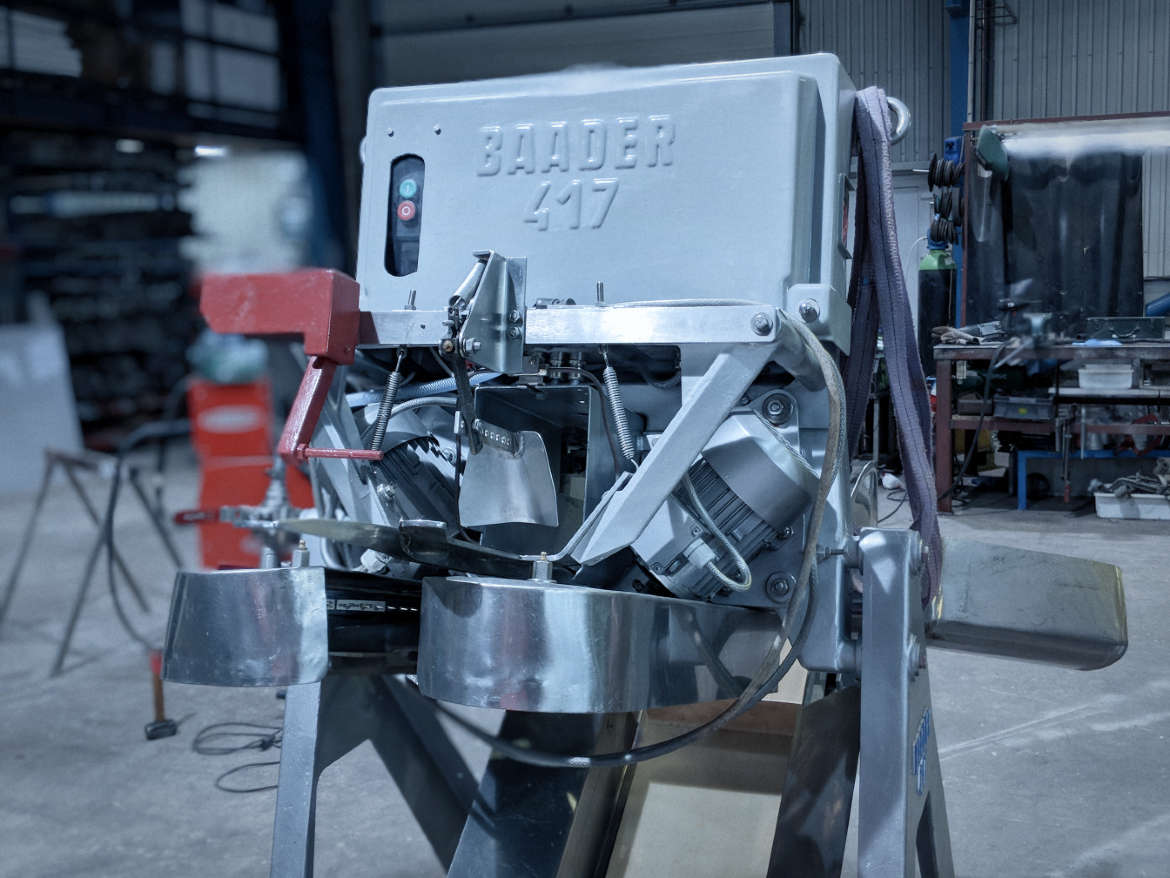 BAADER 417 heading machine